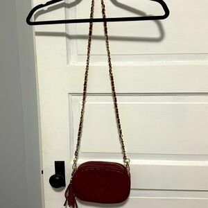 Chevron design crossbody!